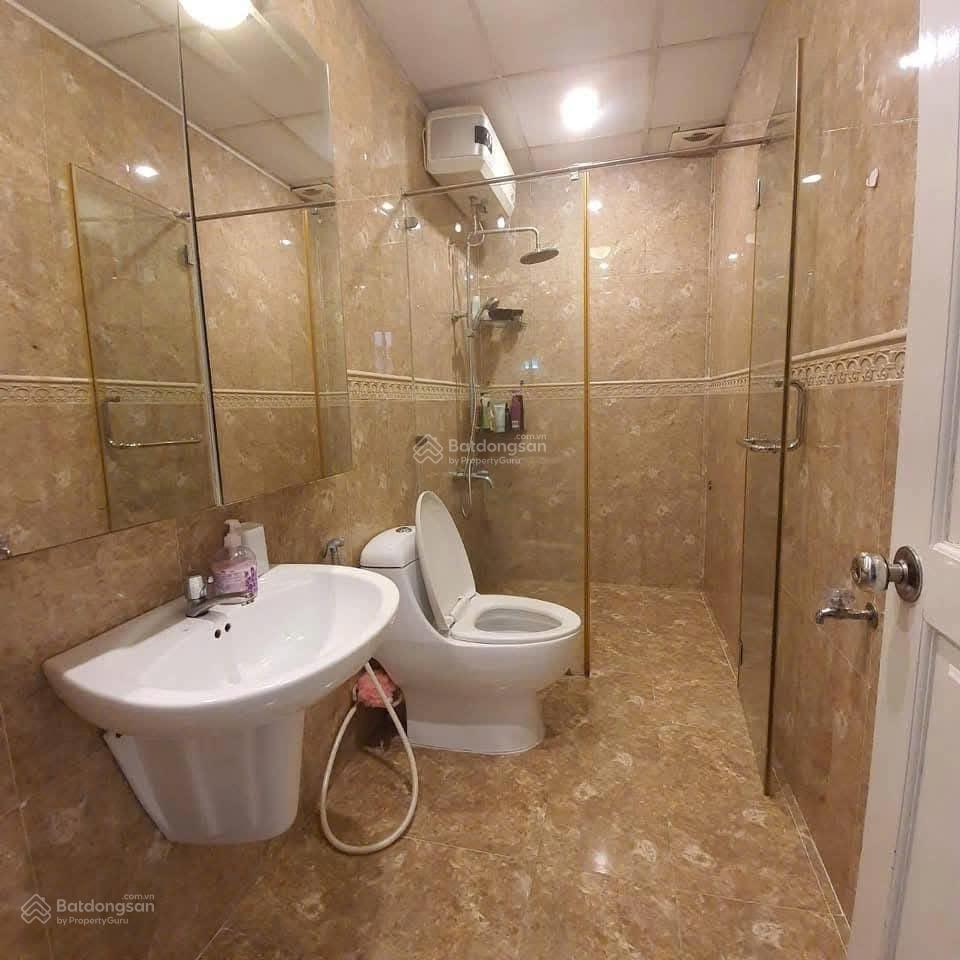 Căn hộ khánh hội 2pn, 85m2, ban công lớn, shvv, dân cư đông đúc, 5p đến trung tâm, dân cứ đông đúc