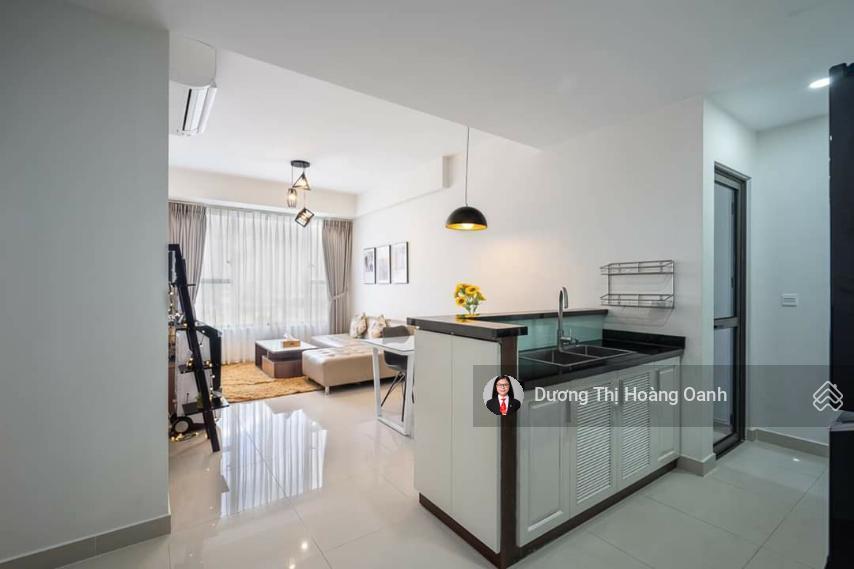 Bán gấp ch river gate, tầng cao, view bến nghé, 5 phút đến phố tây, 9,8 tỷ (bao hết). 0938 231 ***
