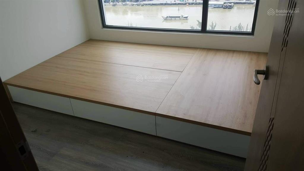 109m2, 3 ban công, giữ trung tâm sài gòn, thức dậy bên sông, gió đông hiền hoà, ở ngay, còn gì bằng