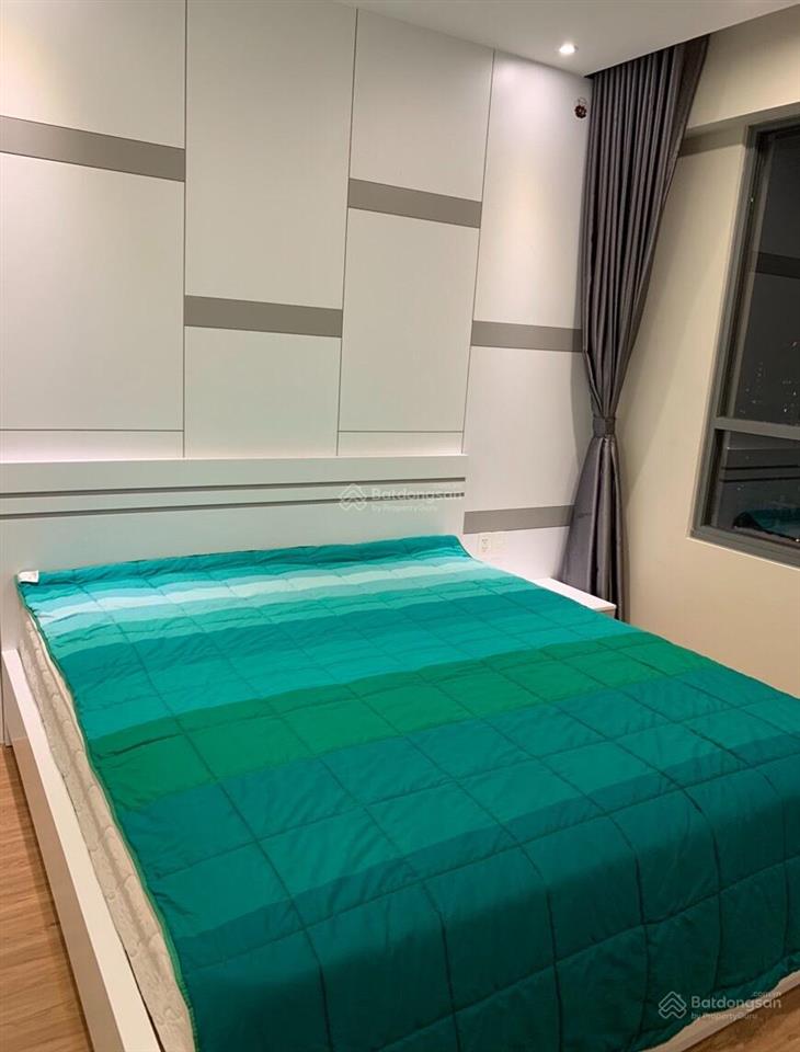 Gold view 68m2, nội thất đẹp, mt bến vân đồn, đang làm sổ, cận trung tâm,  0938 231 *** (ms oanh)