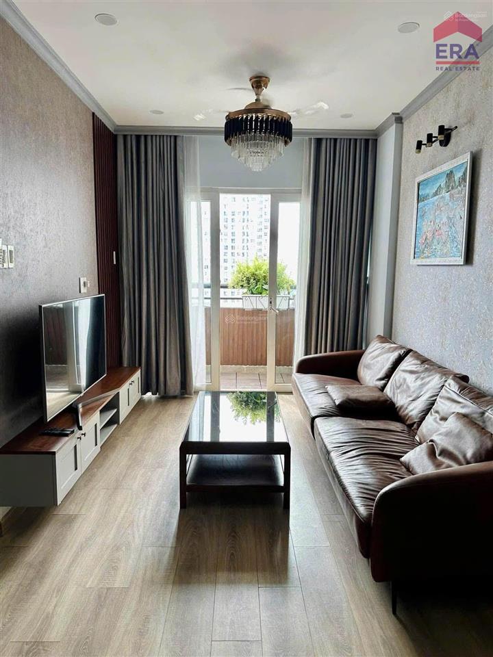 2pn sổ hồng, nội thất đẹp, ở ngay, 5,6 tỷ mt bến vân đồn, ngay trung tâm, không kẹt xe, 0938 231 ***