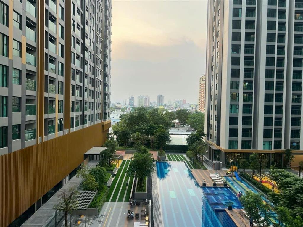 Bán gấp! 9.5 tỷ bao hết, lợi nhuận cho thuê, lk q1, cđt capital, 50 tiện ích, mt bến vân đồn