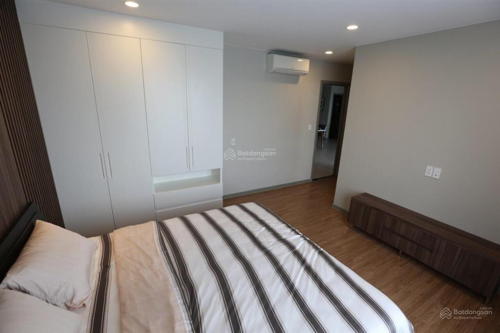 Dòng tiền thụ động, 92m2, view thành phố, mt bến vân đồn, 7,9 tỷ full nt  0938 231 ***