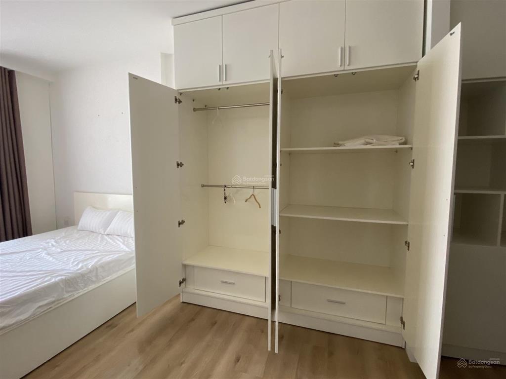 Gấp bán, ch ở trung tâm, sổ hồng 78m2, ngay công viên khánh hội, 5 phút đến bitexco, mt bến vân đồn