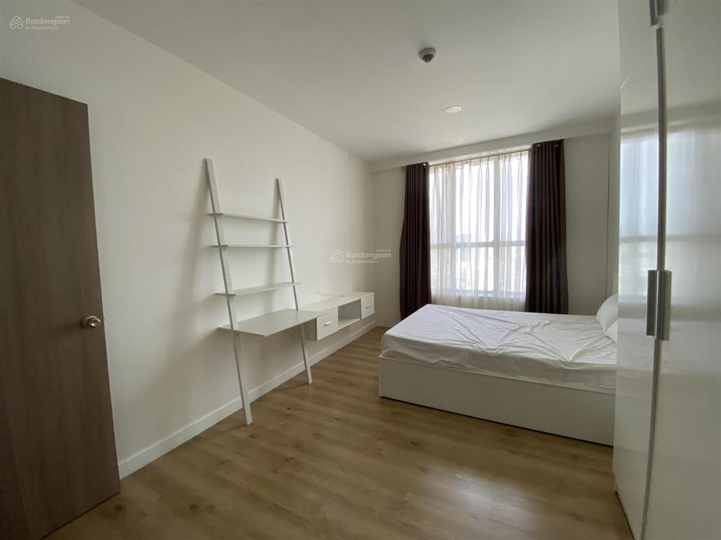 Gấp bán, ch ở trung tâm, sổ hồng 78m2, ngay công viên khánh hội, 5 phút đến bitexco, mt bến vân đồn