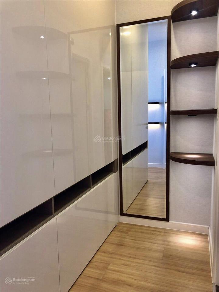 Xuất spa, 2pn millennium, layout đẹp, đông nam mát mẻ, ngay trung tâm, 5p bến thành, phố tài chính