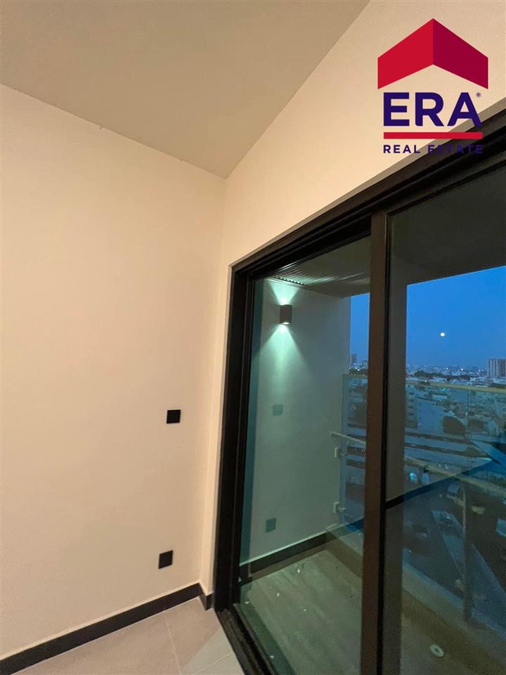 Cho thuê 3pn, 103m2 tầng cao, full nt, delasol view kênh tẻ, gần sky pool, 35 triệu/ tháng.