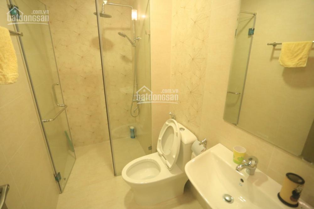 Riva park 2pn, 2wc, view sông 5,7 tỷ (bao hết), nhà đẹp, cách q1 2km, 0938 231 *** (oanh)
