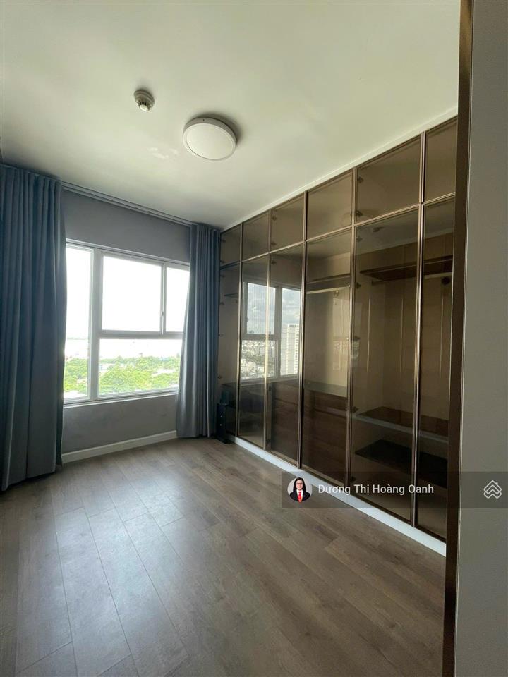 Ch quận 4, sổ hồng, 122m2, 11,5 tỷ, full nội thất, bến vân đồn, dân cư hiện hữu, 5p đến bến thành