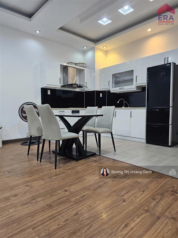 Căn hộ sổ hồng, mt bến vân đồn, 82m2, 5,5 tỷ full nt, ban công lớn, sàn 8 căn, 3 phút đến tt
