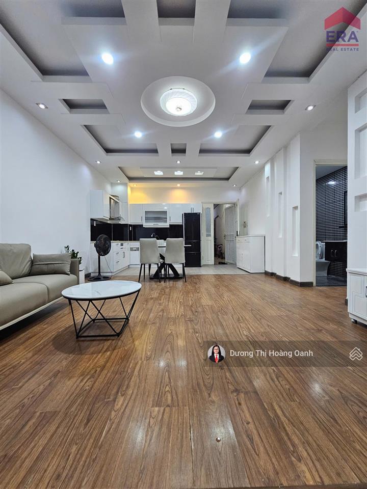 Căn hộ sổ hồng, mt bến vân đồn, 82m2, 5,5 tỷ full nt, ban công lớn, sàn 8 căn, 3 phút đến tt