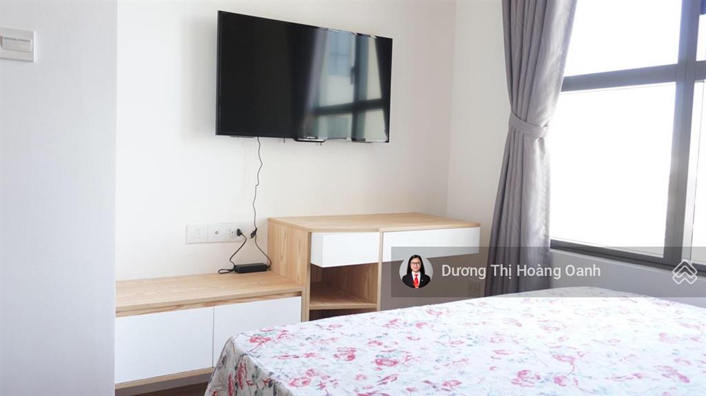 3pn lớn nhất, view bến vân đồn, 3pn 2wc nội thất đẹp, 10,5 tỷ (sổ hồng), đi bộ đến q1, 0938 231 ***