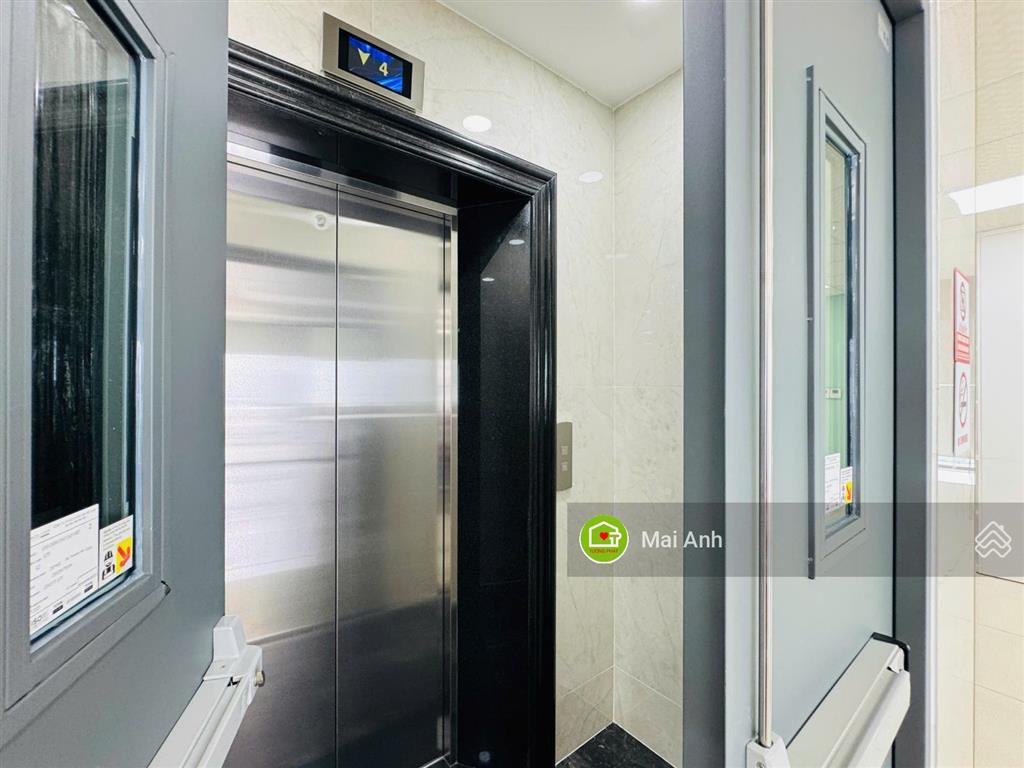 Văn phòng 250m2 bến vân đồn, quận 4 | view trực diện bitexco | sẵn nội thất văn phòng | 115 triệu