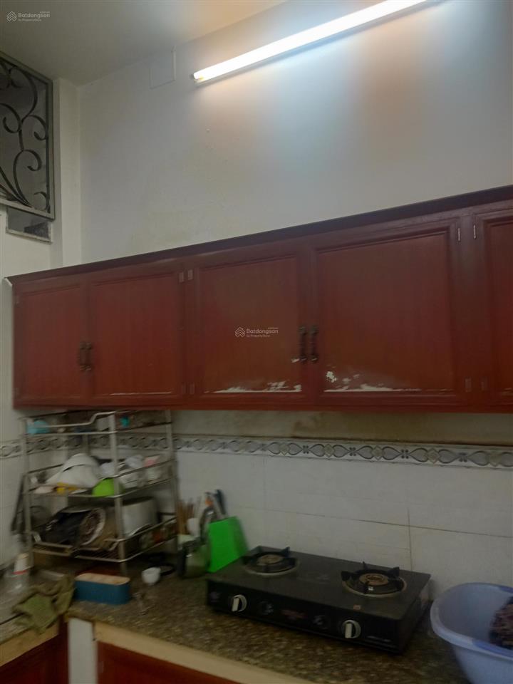 Nhà trệt 2lầu đúc, sân thượng. giá5,1tỷ. đường thống nhất , p.16, gv.