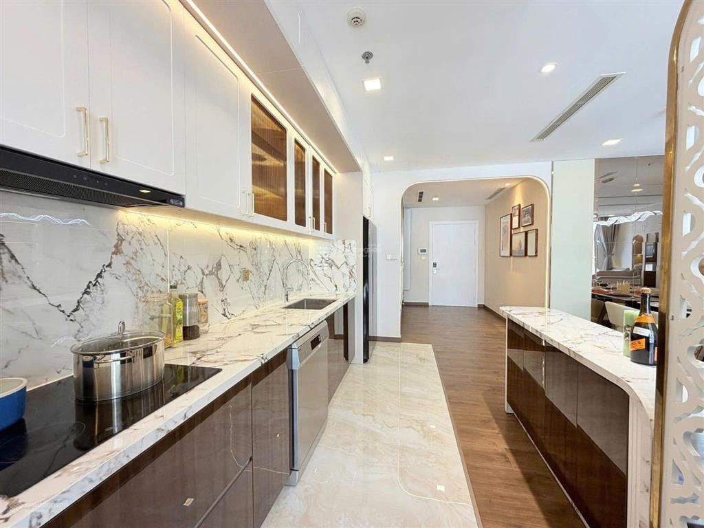 Bán gấp cc 3pn, 2wc, 118m2 tại vinhomes central park, 15,5 tỷ vnd