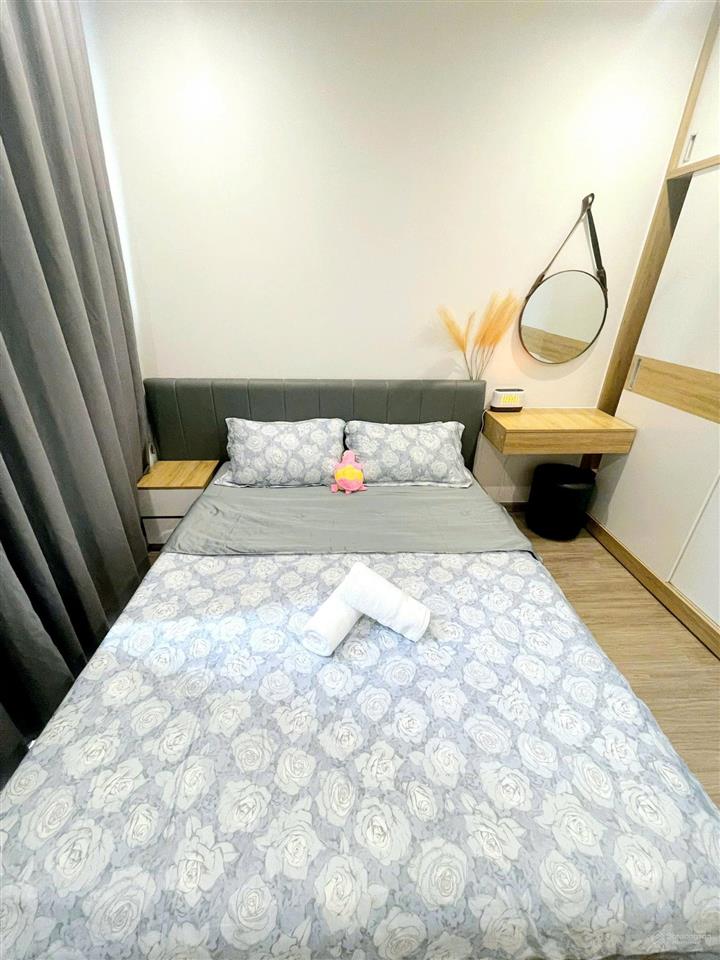 Bán căn 2pn full nội thất thuế phí 2.880tỷ