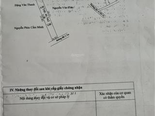 Đất gần trường trịnh hoài đức cách nguyễn chí thanh 10m xe tải ra vào thoải mái.