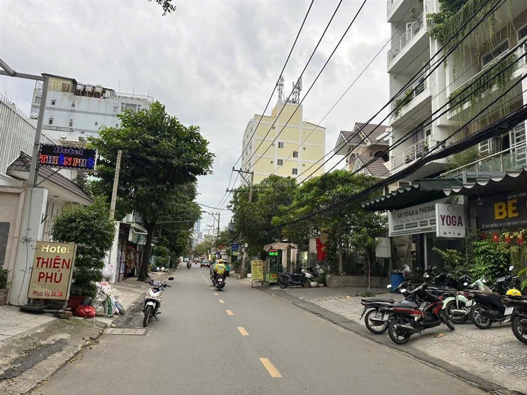 Bán đất góc 2 mt 15x37 phân đc 5 nền đường 12. tt trường thọ thủ đức giá 20 tỷ