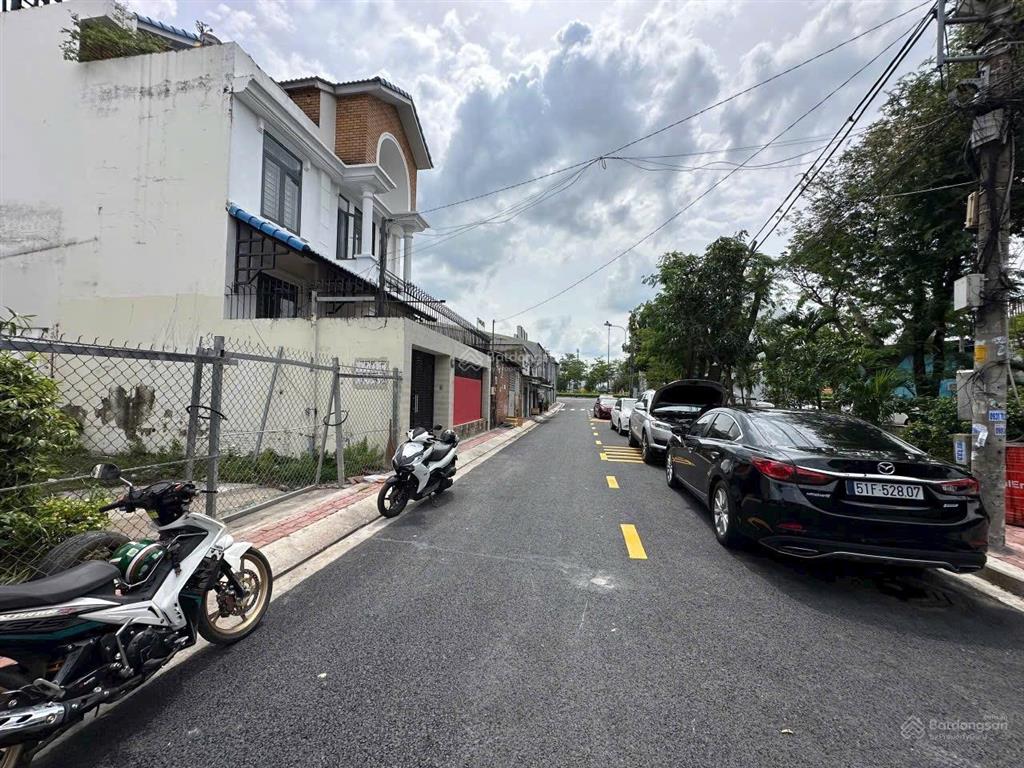 Chính chủ nhượng lại nền villa 23x21m công viên đường phạm văn đồng. giá 22 tỷ