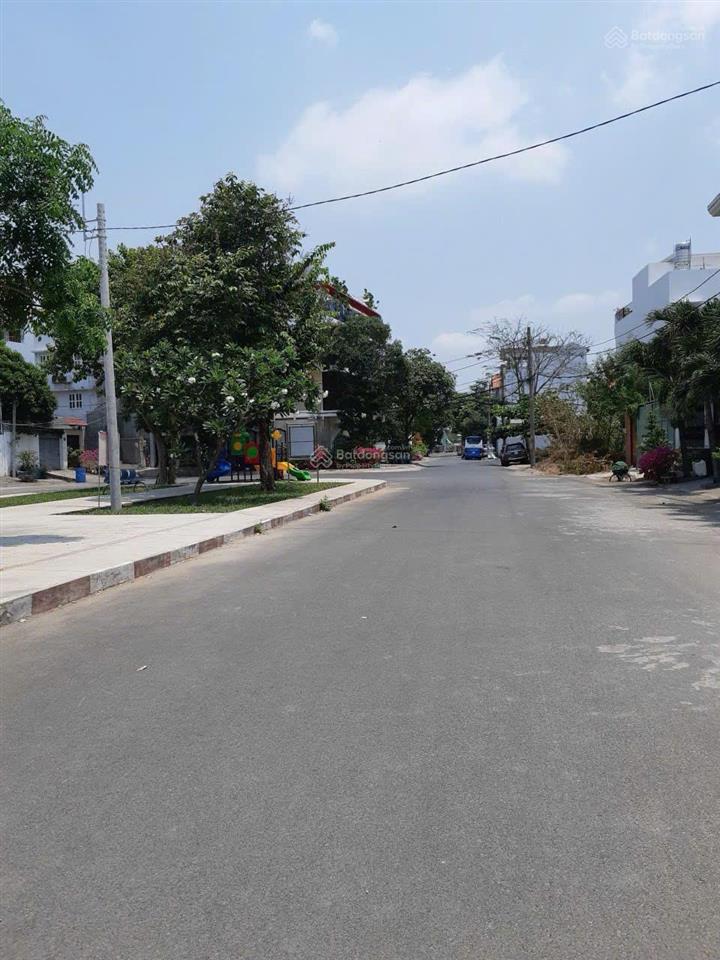 Siêu đẹp chính chủ gửi bán đất 10x18 đường 25 đối diện công viên khu ven sông, giá 19,5 tỷ