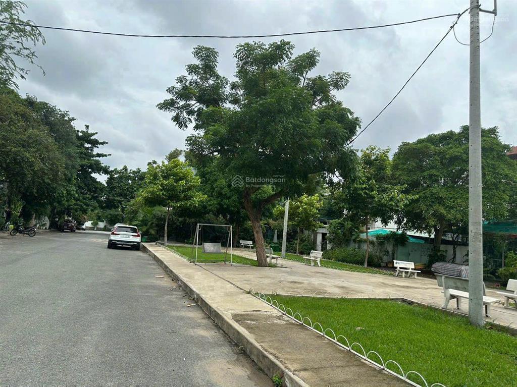 Siêu đẹp chính chủ gửi bán đất 10x18 đường 25 đối diện công viên khu ven sông, giá 19,5 tỷ