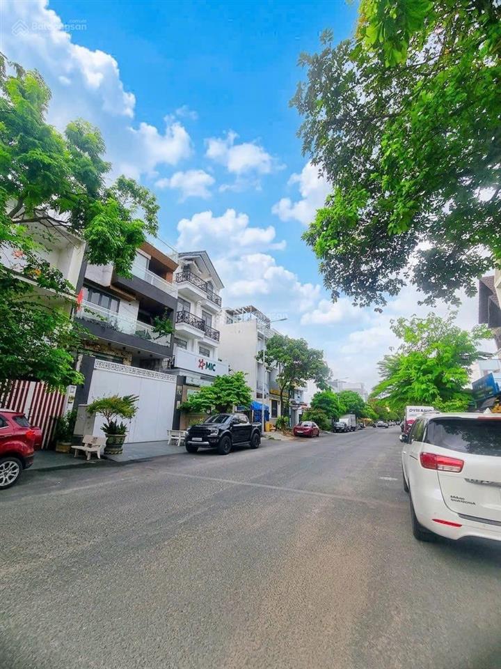 Siêu đẹp đất villa 7x18 kdc đường 25 ven sông, hbc thủ đức giá 13.8 tỷ lk tttm gigamall.