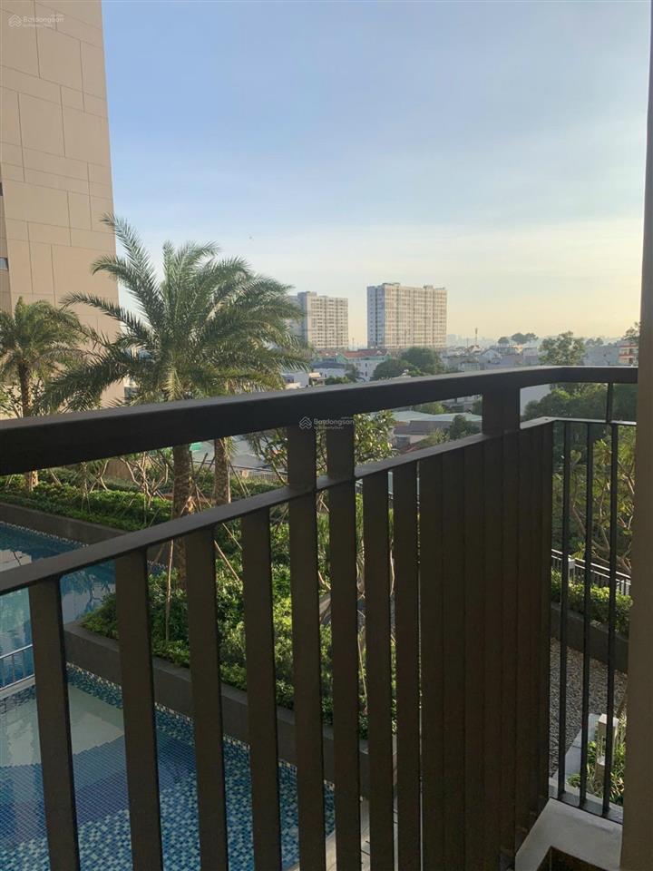Bán căn view hồ bơi như hình giá siêu tốt căn 2pn 2wc 87,2m2 call 0938 893 ***