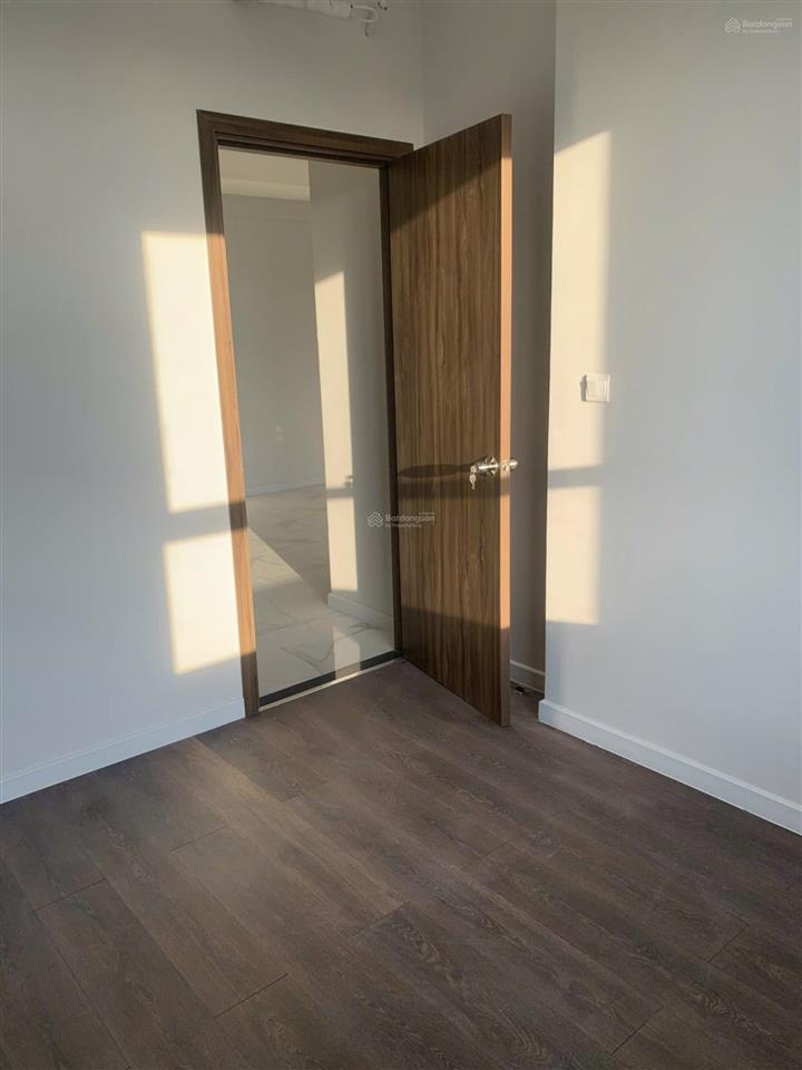 Bán căn view hồ bơi như hình giá siêu tốt căn 2pn 2wc 87,2m2 call 0938 893 ***