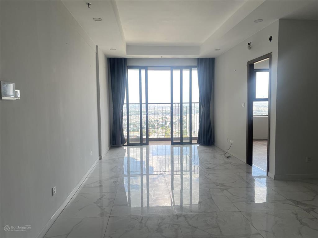 Cho thuê căn 2 phòng ngủ 2 vệ sinh nhà trống 8 triệu/tháng chung cư opal boulevard