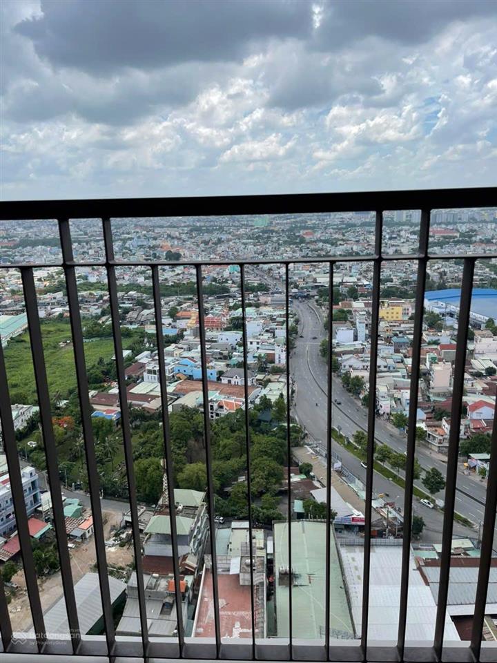 Cho thuê căn 2 phòng ngủ 2 vệ sinh nhà trống 8 triệu/tháng chung cư opal boulevard