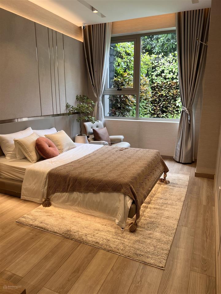 Chủ gửi bán căn 2pn2wc 70m2 view ban công đông bắc giá chênh tốt  0938 893 ***
