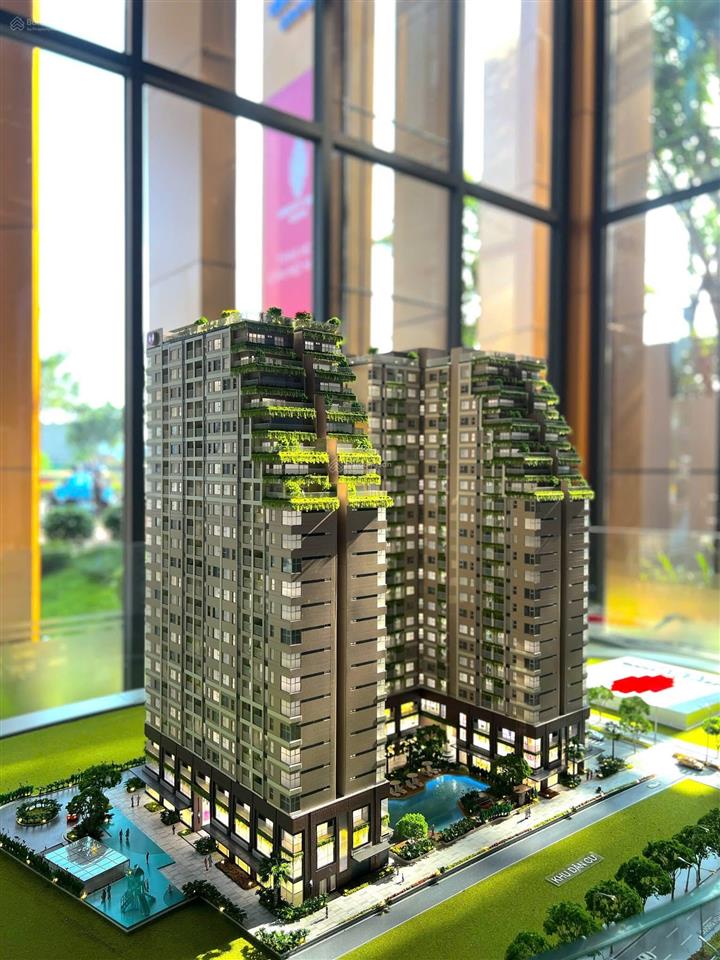 Chủ gửi bán căn 2pn2wc 70m2 view ban công đông bắc giá chênh tốt  0938 893 ***