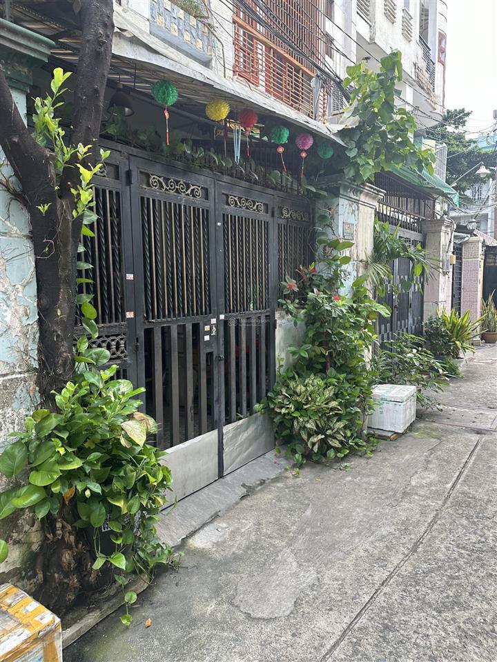 Bán nhà mặt tiền đường 49 vào 1