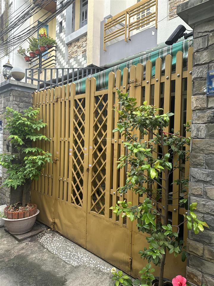 Bán nhà mặt tiền đường 49 vào 1