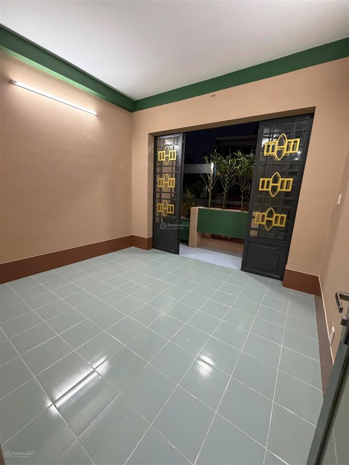 Chỉ 11,3 tỷ tìm được mặt tiền kinh doanh sầm uất, ngay chợ tân bình. dt 4x15m, 2 lầu, st