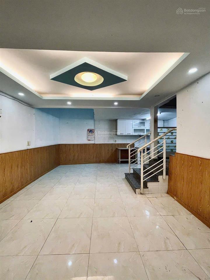 Hẻm xe hơi cách mạng tháng 8, phường 5, tân bình cách mt hoàng sa 70m. dt 60.9m2, 2 lầu, giá 9.2 tỷ