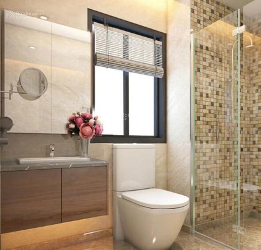 Chỉ 13.4 tỷ xe tải lê đại hành, q. 11. dt 6.1x14m, 1 trệt, 2 lầu, nhà biệt thự cũ