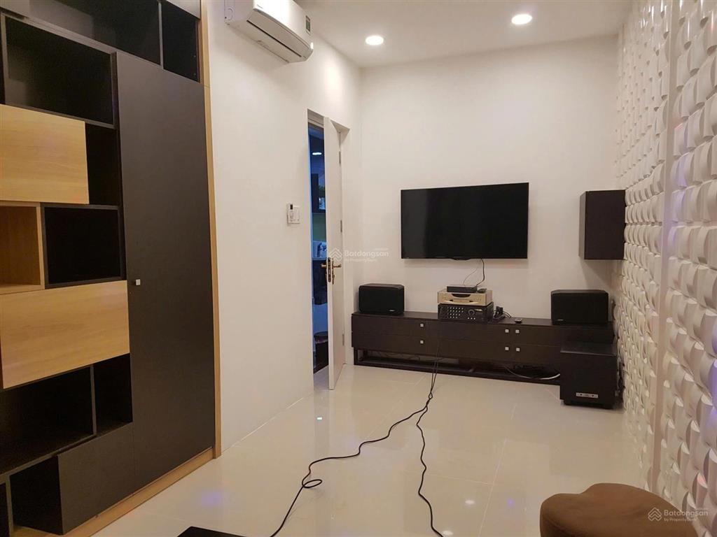 Chỉ 3.95 sở hữu chung cư phú thọ, q11. dt 68m2, 2 pn, cửa sổ thoáng mát, ban công hướng ra coopmart