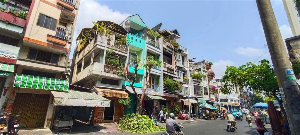 Mt lý nam đế q11 dt 3 x12 m, căn góc hai mặt tiền, trên lầu xây dựng 3.9x12m 3 lầu, giá bán 8.5 tỷ