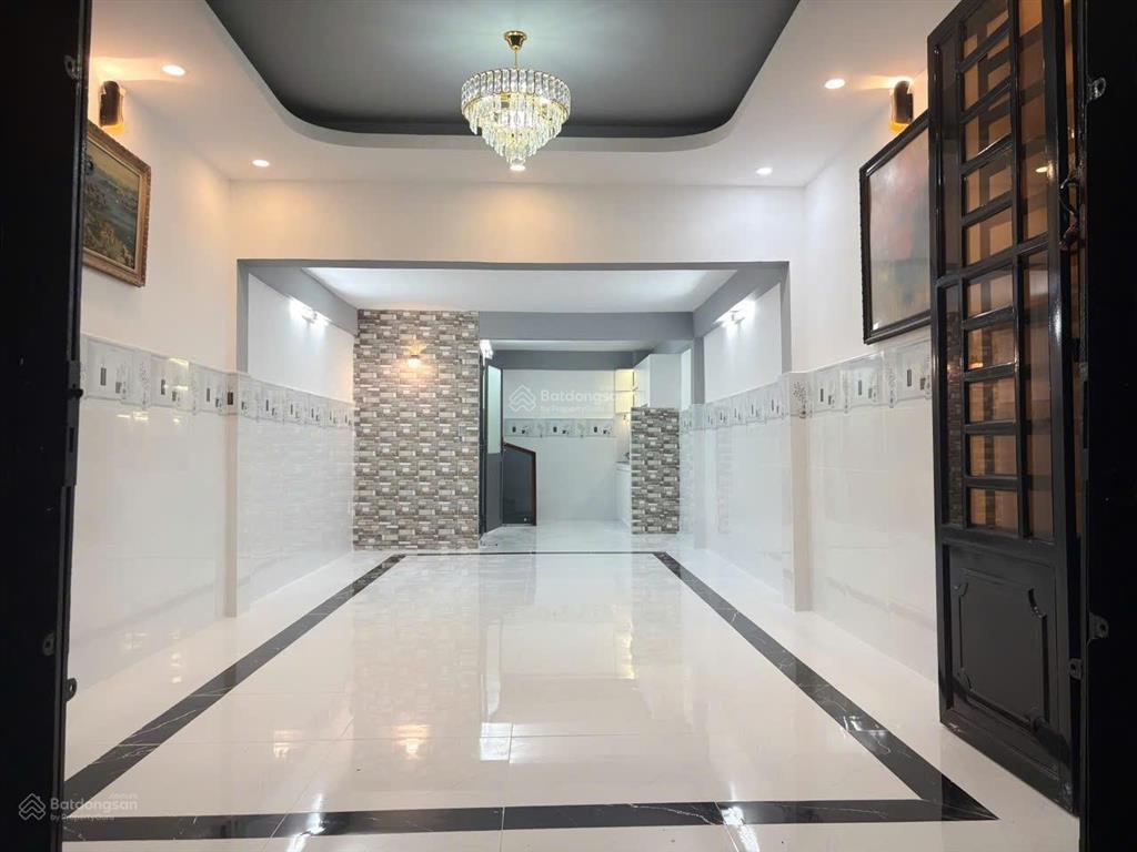 Mt thụt thái phiên q11. dt 3.8x12m, 1 trệt, 2 lầu, 4 phòng, 3 wc, giá 6.98 tỷ tl