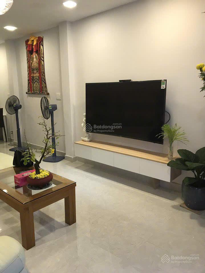 Hẻm 490/4a hoà hảo p8 q 10 , dt 3.6x14m, 1 trệt 4 lầu, 9wc, & pn, cho thuê 2830 tr. giá bán 7.6 tỷ