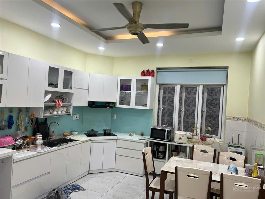 Hẻm xe hơi 6m âu cơ, phường 9, tân bình. dt 13x11m. dtcn 135m², giá 9.9 tỷ.  0909 505 ***