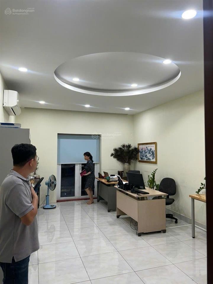 Hơn 100 tr/m² nhà cư xá lê đại hành, q11. dt 4.1x20m, 1 trệt, 2 lầu, 4 pn, 3 wc, giá 10.8 tỷ