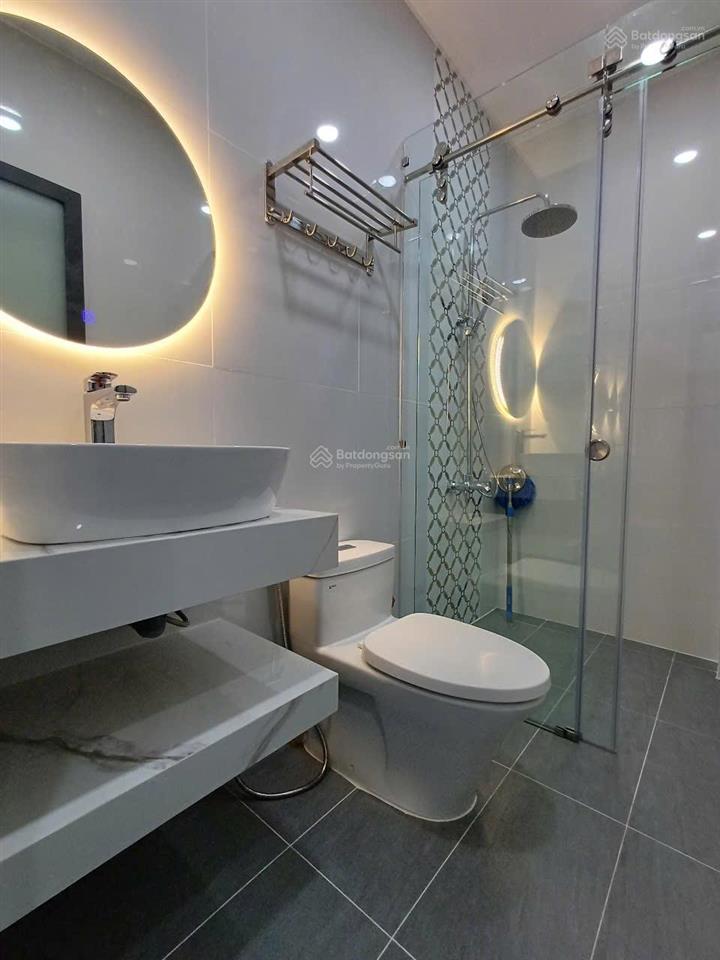 Hẻm xe tải thông 115/22a tô hiệu, tân phú, căn góc, dt 4x13,4m, 1 trệt, 3 lầu, giá 8.6 tỷ tl