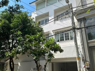 Mặt tiền 188190192 bàu cát 3, p. 12, tân bình, dt 12x17m, 1 trệt, 3 lầu, giá 90 triệu/tháng