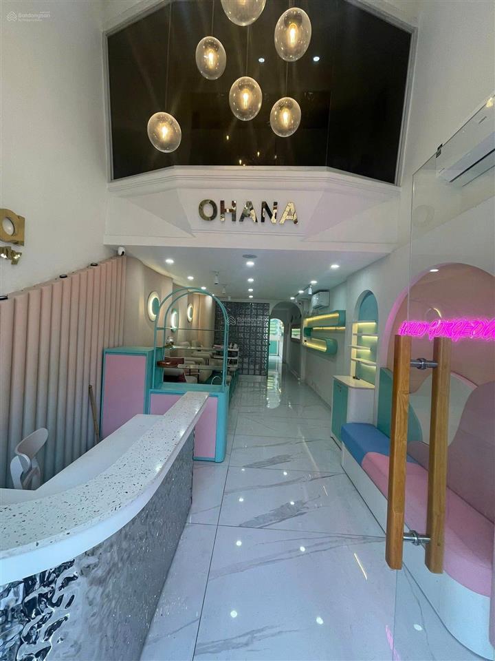 Cho thuê nguyên căn mt 120a nguyễn trãi, q5. dt 4x20m, 1 trệt, 3 lầu, 5 pn. giá 55 triệu/tháng