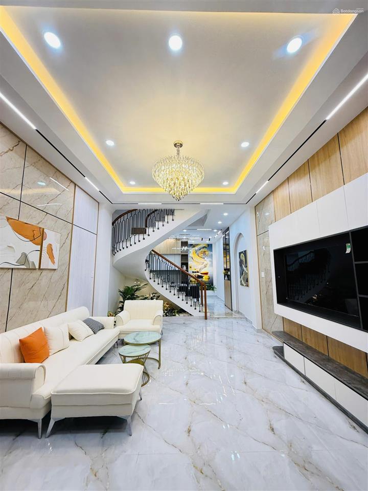 Cho thuê nguyên căn mt 120a nguyễn trãi, q5. dt 4x20m, 1 trệt, 3 lầu, 5 pn. giá 55 triệu/tháng