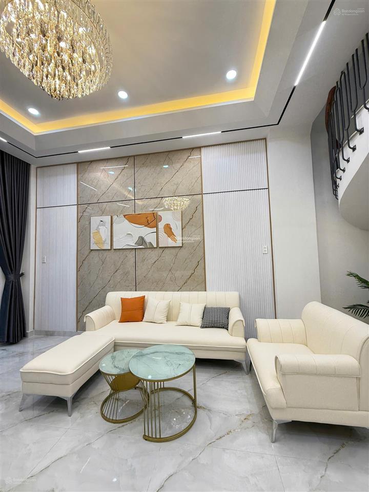 Cho thuê nguyên căn mt 120a nguyễn trãi, q5. dt 4x20m, 1 trệt, 3 lầu, 5 pn. giá 55 triệu/tháng