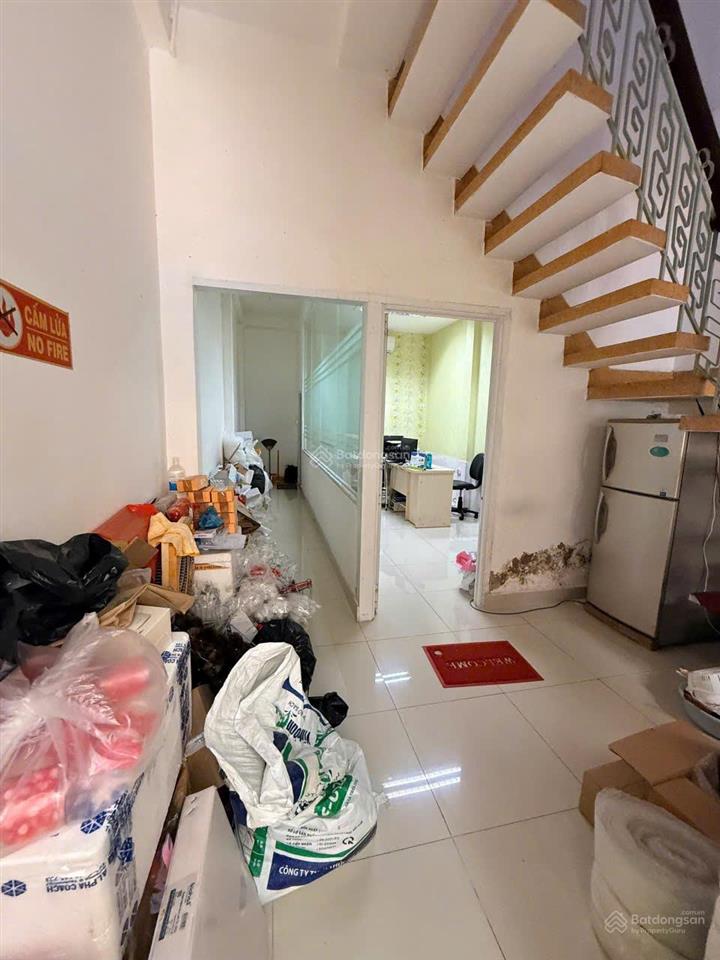 Nguyên căn nhà mặt tiền 159a ba vân, p14, tân bình. dt 4x16m, 1 trệt, 1 lầu, giá 22 triêu/tháng