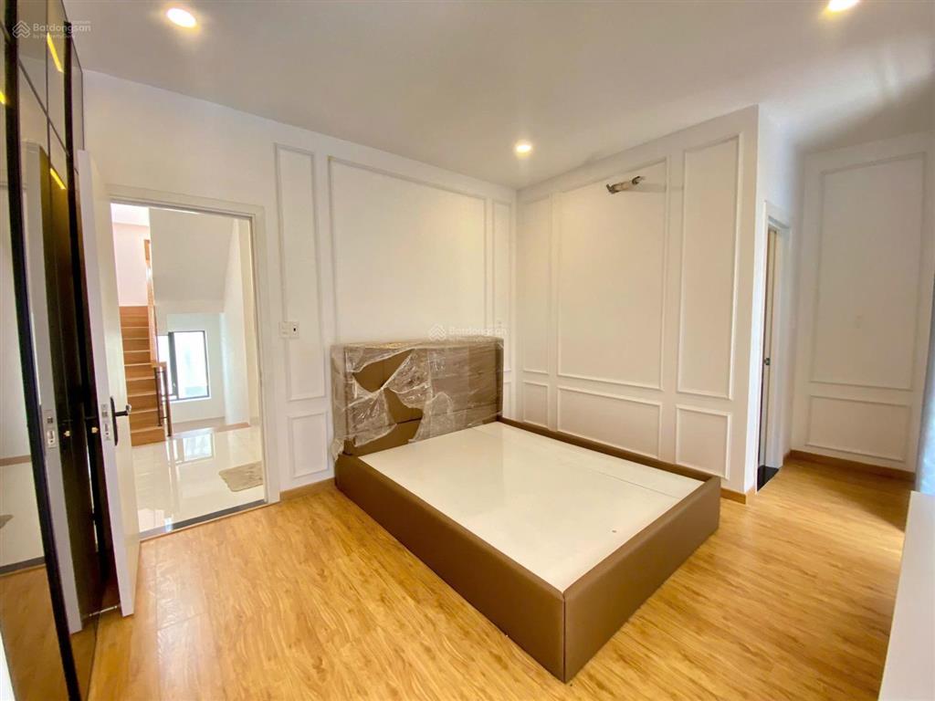 Cho thuê phòng trọ 232/11a cao thắng, q10  diện tích 28 m2. full nội thất, giá 4,5 triệu/tháng